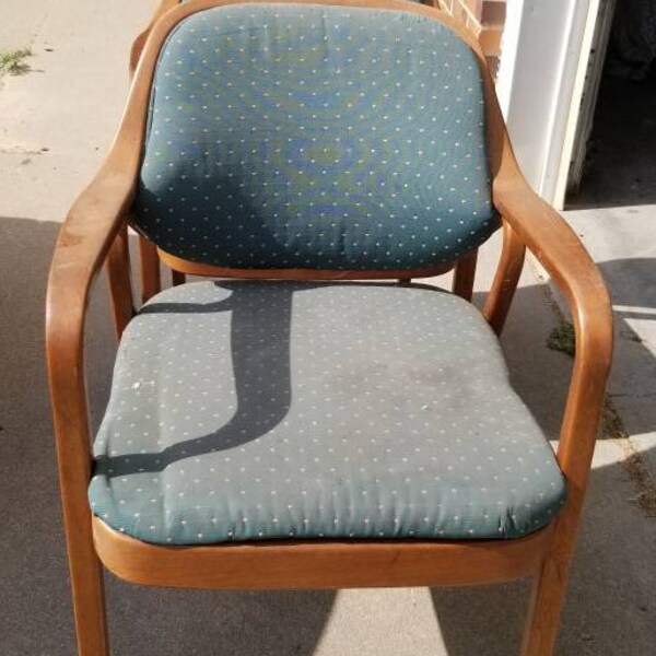 2 Don Pettit for Knoll Bentwood chairs