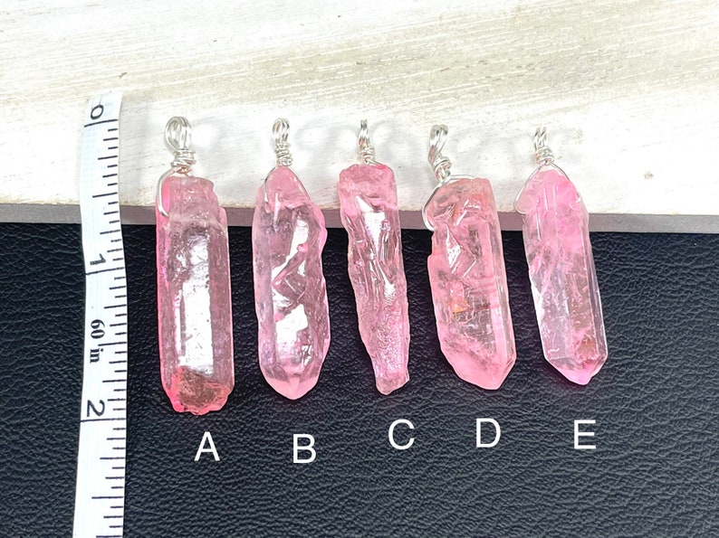 Bright Pink Quartz Necklace Pink Raw Quartz Pendant Mother/'s Day Gift
