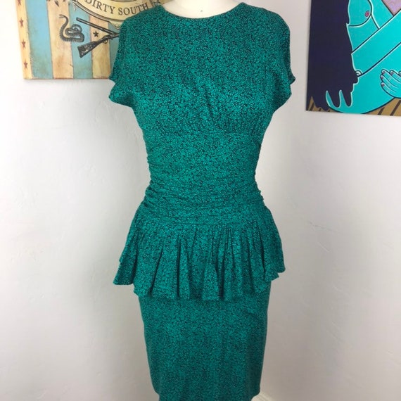 Vintage All That Jazz Green Floral Ruched Waist Dr