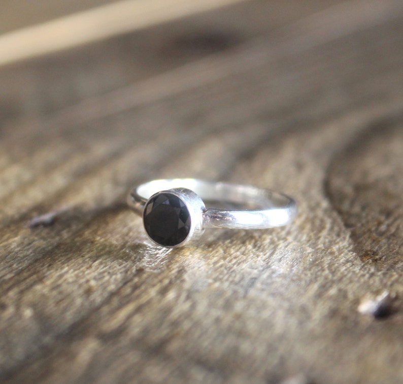 Women/'s Jewelry Zirconia Ring. Silver Ring Black Zirconia Ring Size 5.5 Elegant Sterling Silver 925 Crystal Ring Size 5.5