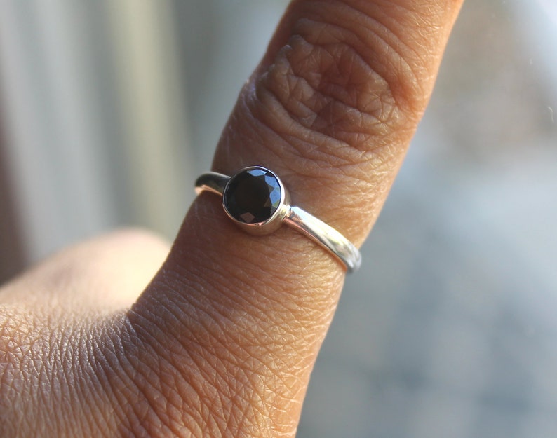 Women/'s Jewelry Zirconia Ring. Silver Ring Black Zirconia Ring Size 5.5 Elegant Sterling Silver 925 Crystal Ring Size 5.5