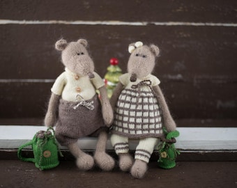 Patrón de tejido de ratones de juguete Patrón de juguete navideño de punto Animal de punto DIY Regalo de Navidad de punto para niños Sonia y Boris los ratones felices