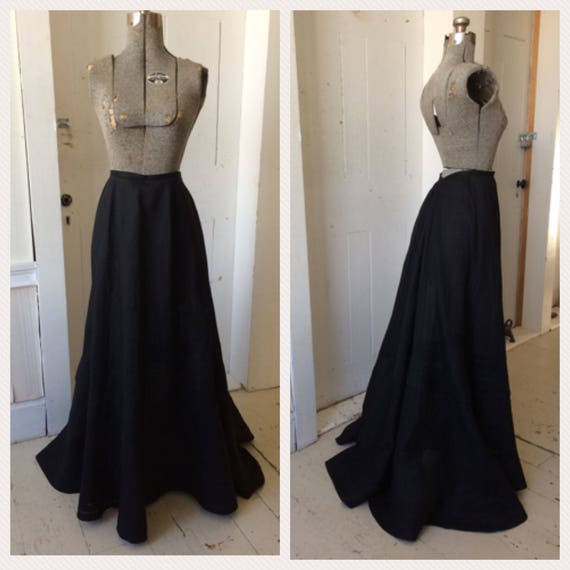 1800s 1890s Sheer Black Cotton Voile Tiered Oversk