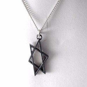 Vintage Pewter Jewish &quot;Star Of David&quot; Hebrew Necklace New Old Stock