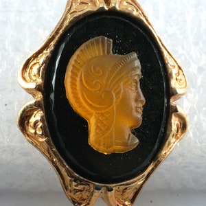 Vintage Roman Soldiers Head Glass Cameo Gold Plated Oval Tie Tack New Old Stock