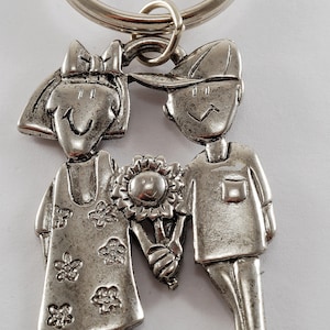 Vintage Image Brand Key Chain Couple Love Boy Girl Flower Silver Tone Metal Key Fob KeyChain Signed
