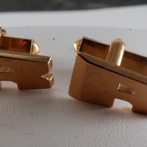 SWANK Vintage Letter R  Cufflinks  Men&#39;s Or Ladies Cuff Link Pair Men&#39;s Jewelry Pre-Owned Signed Swank Made In USA
