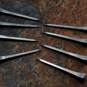 8 Mustad Horse Shoe Coffin Nails Metal Works Ring Making Spells Glass E6 Sweden