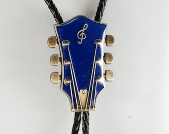 Vintage Western Gitarr Bolo Slipsnål Retro Guldfärgad & Blå Metall Huvudstock Halsband Western Mode Nytt Gammalt Lager