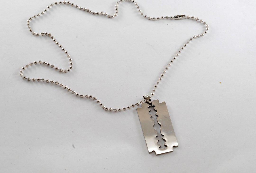 Silver Plated Razor Blade Pendant Necklace Urban Street Fashion