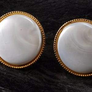Vintage Antique White Glass Or Shell On Gold Plated Steel Round Cuff Links NOS
