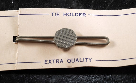 Very Old Vintage Tie Holder On Card  Tie Clip  Du… - image 3