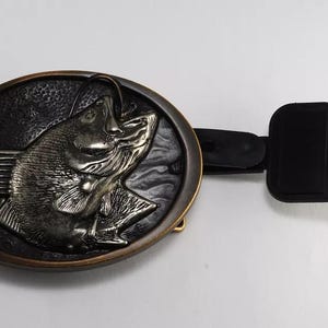 BASS FISHING 40 mm Mens Brass Metal &quot;Buckle Up&quot; Brand Belt Buckle NWT 40mm Nos