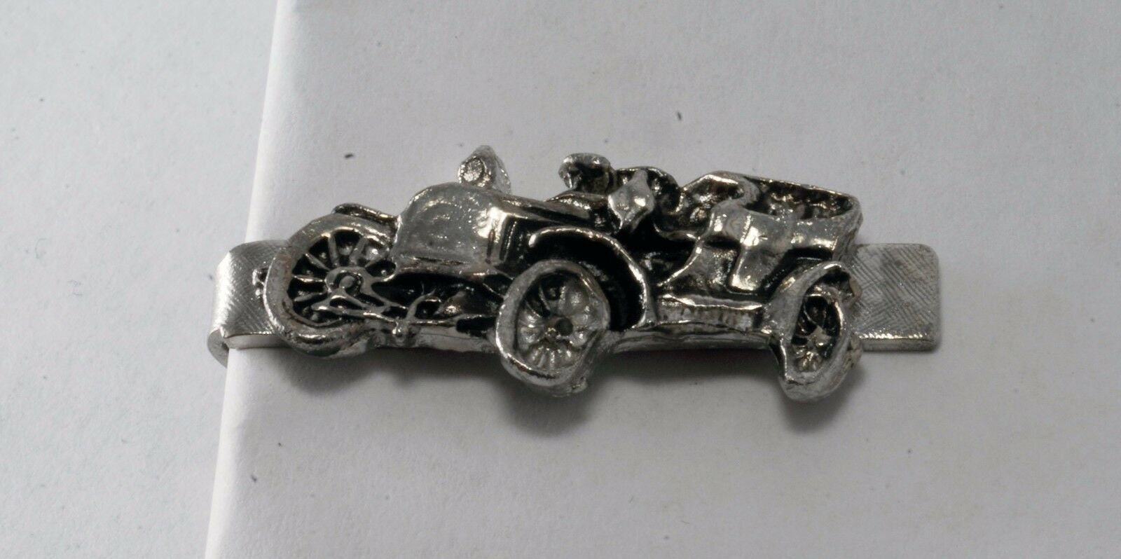PINCE A CRAVATE vintage VOITURE COURSE AUTOMOBILE SPORT