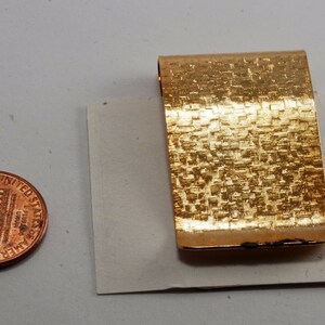 Vintage 1 Dad Number One Dad Gold Tone Textured Metal Money Clip NOS In Case image 4