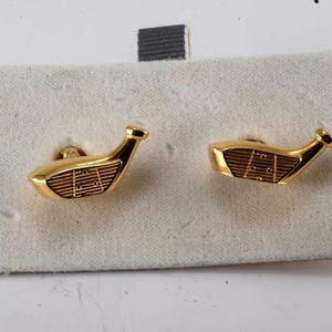 Gemelos con cabeza de driver de palo de golf chapados en oro nuevos, joyería para hombre, NOS en tarjeta