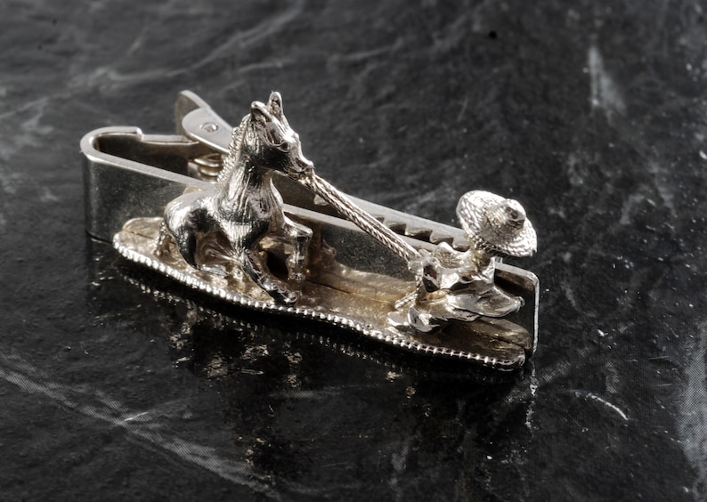 Vintage Jenny Lee Cowboy Roping Horse Tie Clip Tie Clasp Silver Plated Brass NOS
