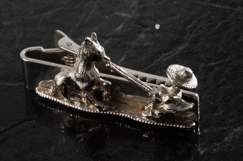 Vintage Jenny Lee Cowboy Roping Horse Tie Clip Tie Clasp Silver Plated Brass NOS