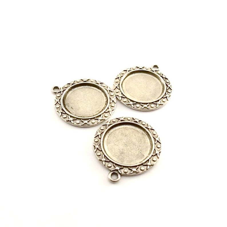 Beads Silver Plated Frames With a 18mm Opening