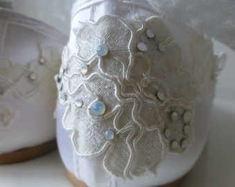 Hand sewn bespoke custom bridal wedding occasion constellation shoes pumps designer lace swarovski white ivory