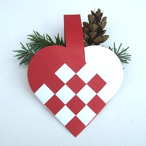 Danish Woven Heart Basket Decoration SET OF 4 Christmas Ornament Nordic Scandinavian Traditional Paper Julehjerter Hygge