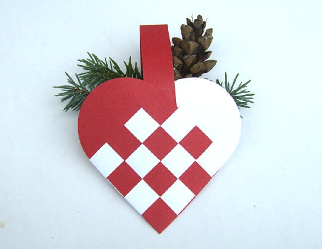 Danish Woven Heart Basket Decoration SET OF 4 Christmas