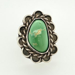 Anillo vintage de plata de ley con turquesa verde navajo, trenza festoneada, talla 6,5