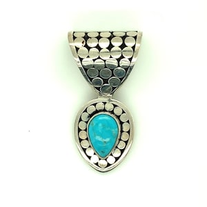 Vintage artesano turquesa plata esterlina colgante collar piedra azul brillante