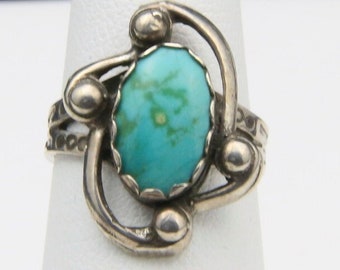 Vintage Sterling Silver & Turquoise Ring Swirl Arrow Design Southwestern Sz 5.75
