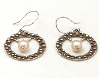 Vintage Sterling Silver Modernist Circle Hoop Pearl Earrings Textured Artisan