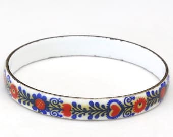 Bracelet Jonc Vintage Années 70 émaillé - Motifs Floraux Rouges Sur Fond Blanc - Diamètre 68mm