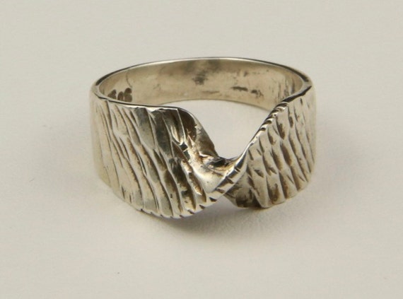 Vintage Sterling Silver Wide Twisted Band Ring Sz 6/ Good