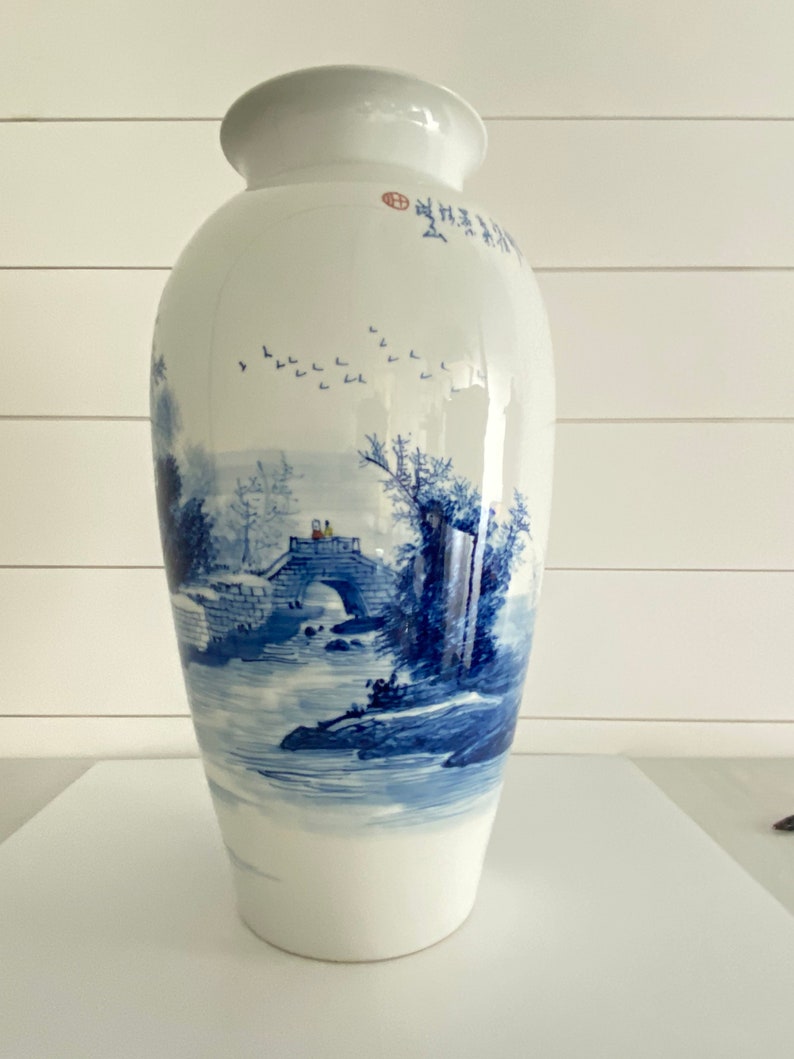 Vintage Huge Japanese Art Pottery Arita Asian Blue White Porcelain Vase Signed image 7