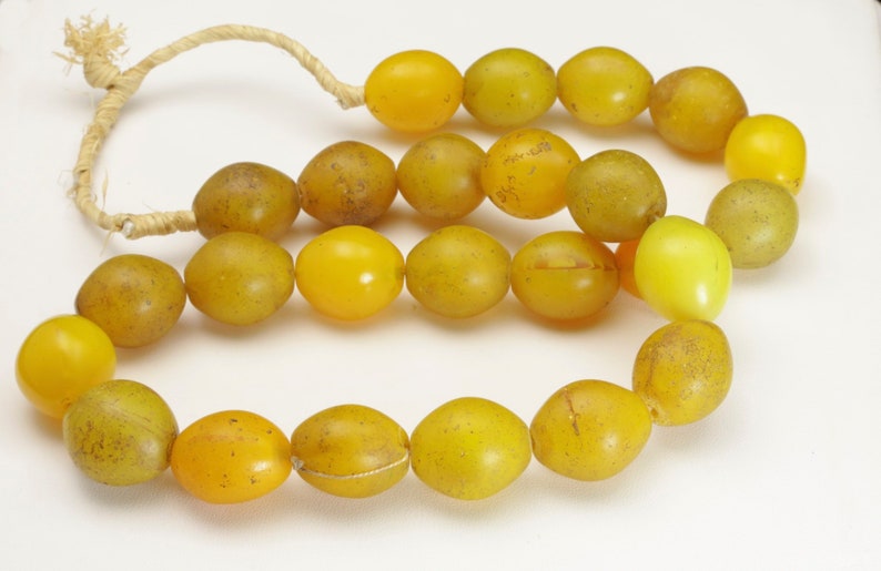 Vintage Antique Hebron African Large Glass Trade Beads Yellow Beaded Necklace 27 image 5