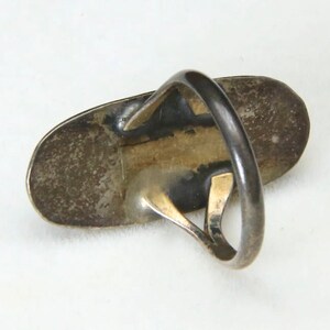Vintage Native American Sterling & Double Coral Shadowbox Ring Dainty Oval Sz 4 image 5