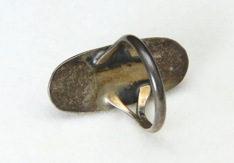 Vintage Native American Sterling & Double Coral Shadowbox Ring Dainty Oval Sz 4 image 5