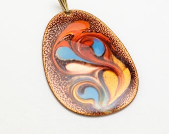 Vintage artesano grande cobre esmaltado colgante 70s Boho Chic Hippy abstracto