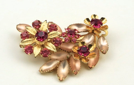 Vintage Pink Rhinestone Gold-Tone Flower Brooch P… - image 3