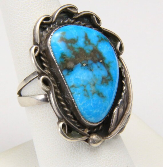 Incredible Vintage Zuni/ Native American Jewelry Navajo Light Turquoise Sterling Silver Swirl Ring Incredible Vintage Zuni/ Native American Jewelry Navajo Light Turquoise Sterling Silver Swirl Ring
