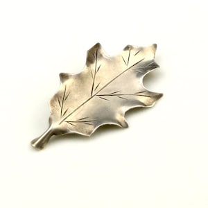 Vintage Sterling Silver Leaf Pin Brooch Singed Stuart Nye Handcrafted