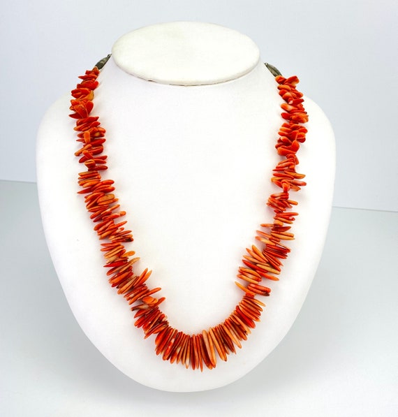 Vintage Artisan Graduated Spiny Oyster Silver Necklace