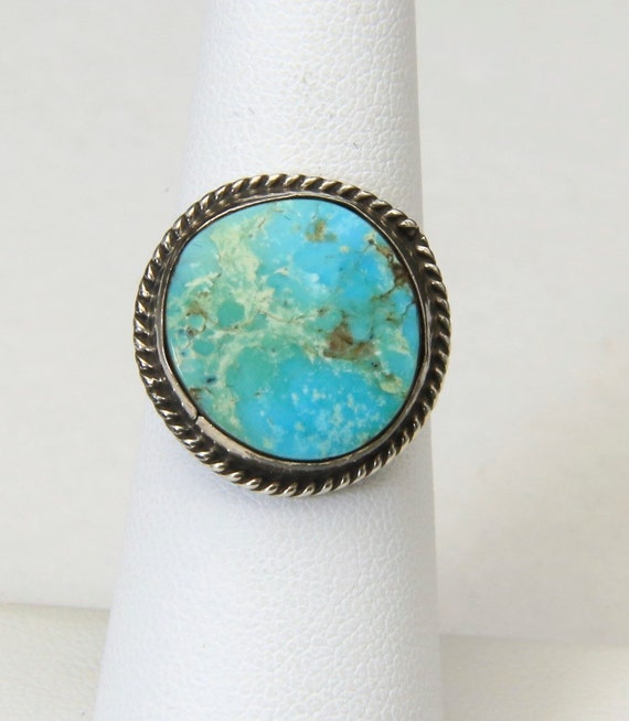 Vintage Sterling Silver & Blue Turquoise Ring Round Circle