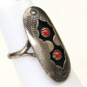 Vintage Native American Sterling & Double Coral Shadowbox Ring Dainty Oval Sz 4 image 4