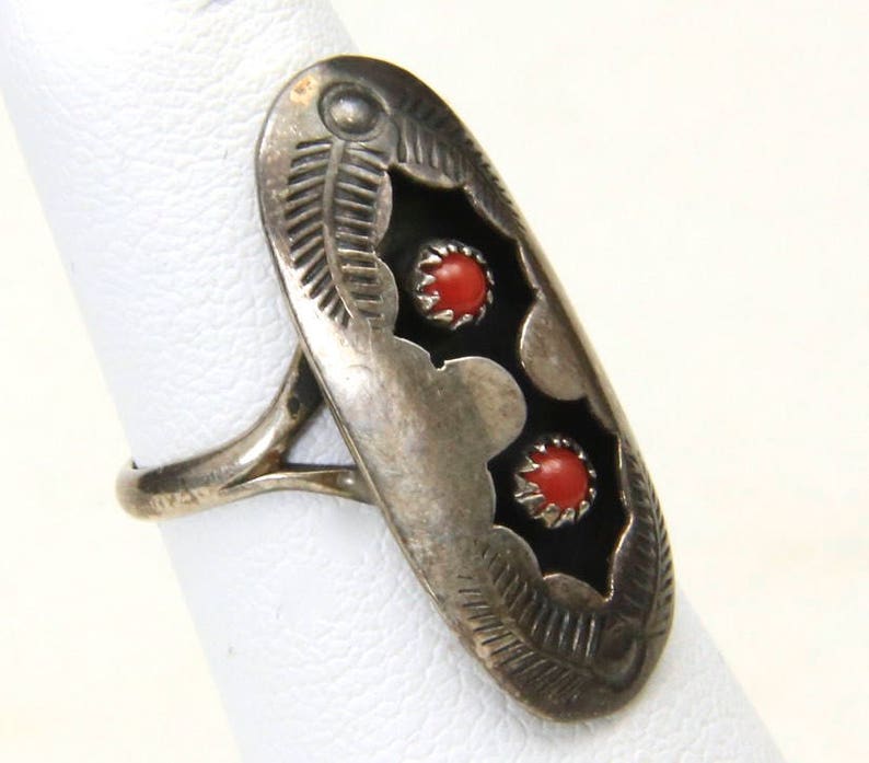 Vintage Native American Sterling & Double Coral Shadowbox Ring Dainty Oval Sz 4 image 4