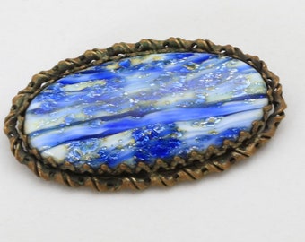 Vintage Art Nouveau impresionante arte vidrio grande ovalado broche azul blanco