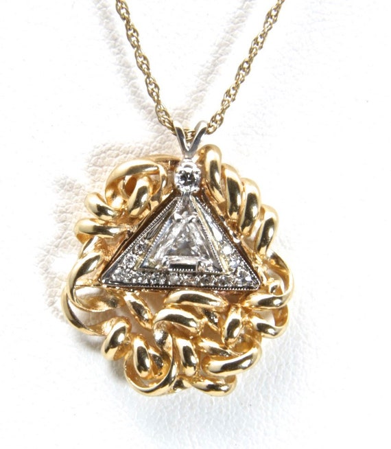 Vintage 14k Gold .45CW Triangle Diamond Pendant Necklace