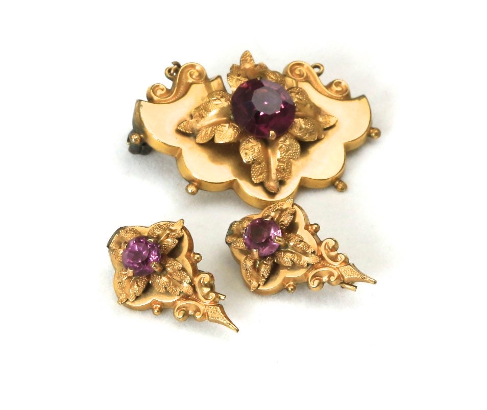 Vintage Art Nouveau Purple Rhinestone Gold Tone Brooch & | Etsy