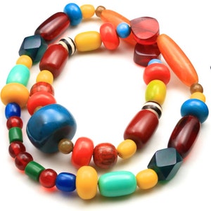 Vintage Fun Colorful Large Lucite Bead Necklace Op Art Mod Retro image 1