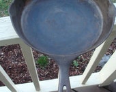 Vintage Unmarked Wagner Number Ten Cast Iron Skillet Eleven And Three Quarter Inch Wagner Skillet S Cast Iron Skillet 10 11-3 4 quot inch