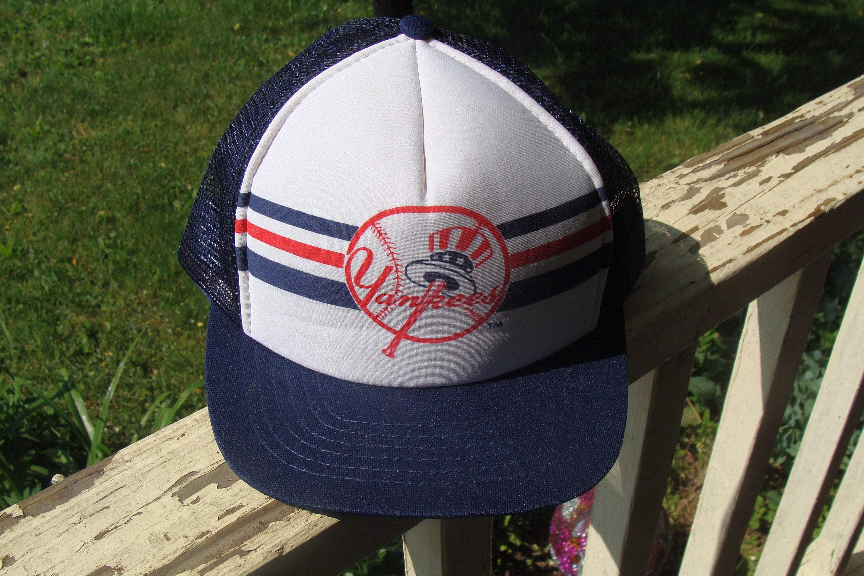 Vintage New York Yankees Truckers Hat Official License Major League Baseball Superstripe Snapback Trucker Cap Size Medium to Large 70's-80's